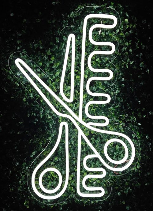 Neon logo za frizerske salone